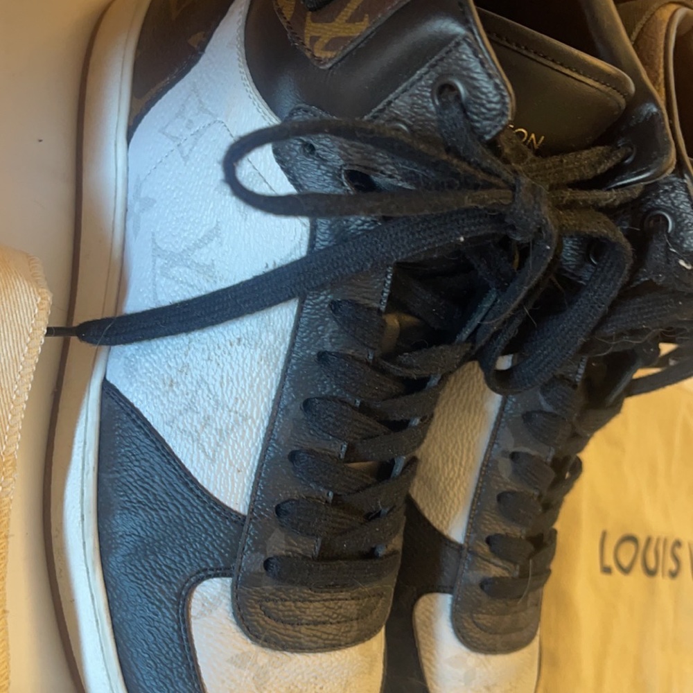 Louis Vuitton Revoli High Top Sneakers. - Picture 4 of 6